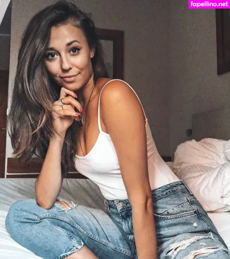 Izabella Krzan OnlyFans Thumbnail #eJZyqXwAT8
