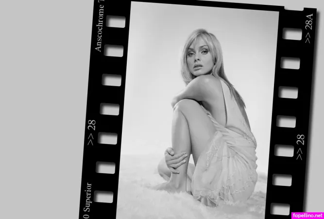 Izabella Scorupco OnlyFans Thumbnail #CUUPiAQfLR