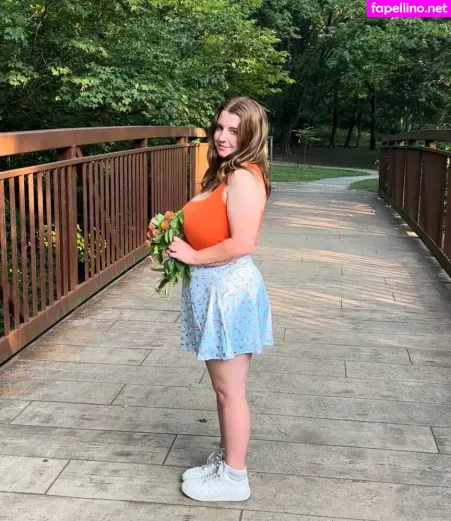 Izabella OnlyFans Thumbnail #1ZLvf4fsLn