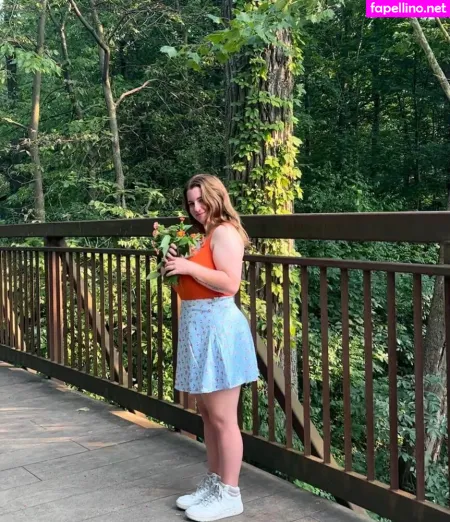 Izabella OnlyFans Thumbnail #R2BXDPEweN