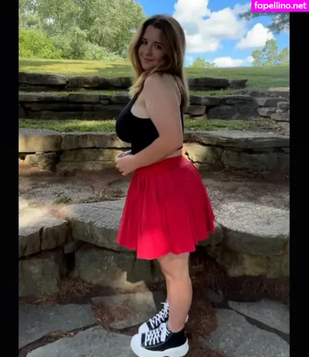 Izabella OnlyFans Thumbnail #c1gXeGnfgi