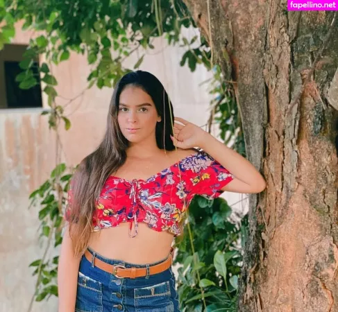 Izabelly Linhares OnlyFans Thumbnail #hrEjysMjoz