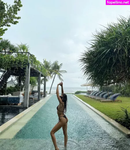 Izemnb OnlyFans Thumbnail #4HFo01CU7D