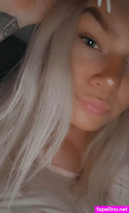Izgirl98 OnlyFans Thumbnail #OyqxVnQOgu