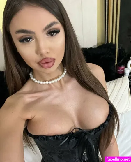 Izyxo OnlyFans Thumbnail #0qXHT3SOVE