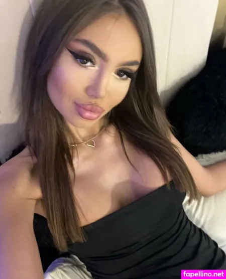 Izyxo OnlyFans Thumbnail #WcxXMz9e1O