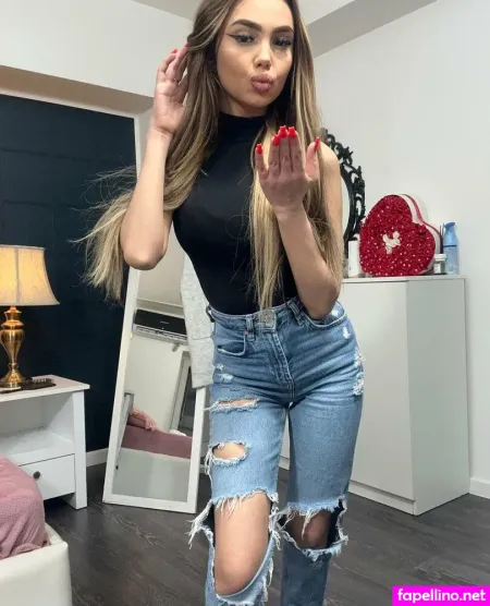 Izyxo OnlyFans Thumbnail #Yg5vVfCbhw