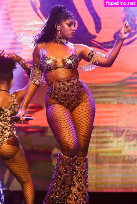 Izza Cantora OnlyFans Thumbnail #Fd47AWHDBl