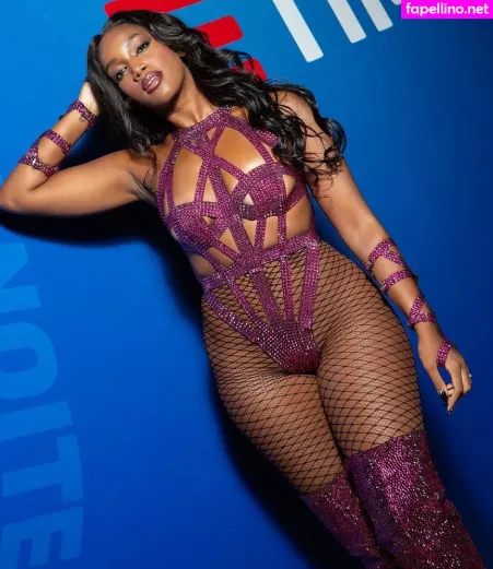 Izza Cantora OnlyFans Thumbnail #XxNLdkZG1E