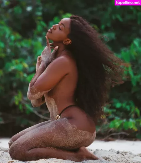 Izza Cantora OnlyFans Thumbnail #lnXJqio2Al