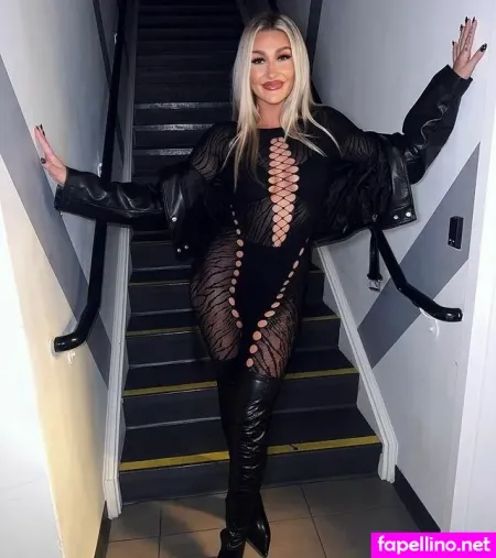 Izzi Dame OnlyFans Thumbnail #wHoBazkmBL