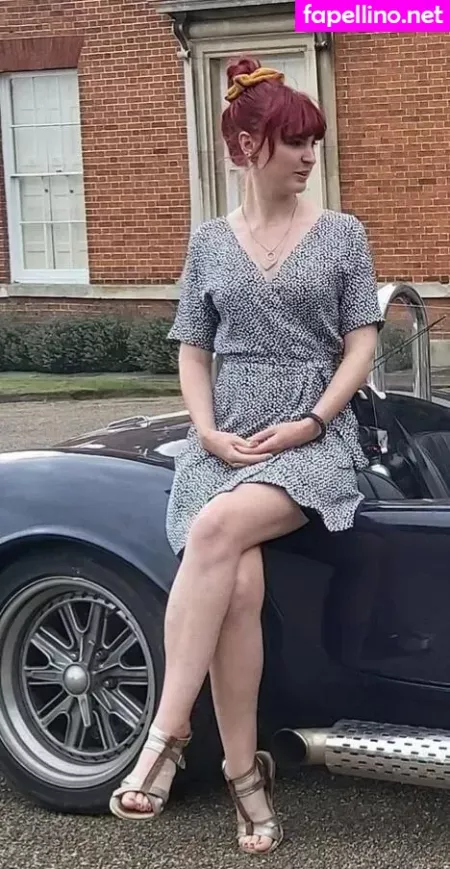 Izzie Balmer OnlyFans Thumbnail #57pP3witKD