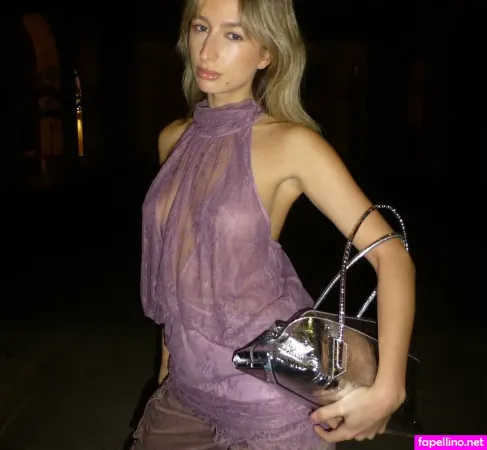 Izzipoopi OnlyFans Thumbnail #0KvvbzmCC8