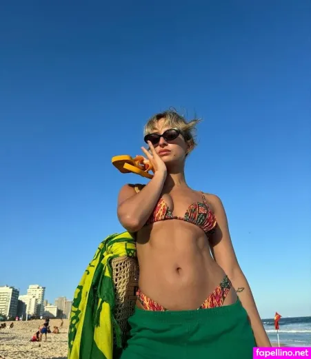 Izzipoopi OnlyFans Thumbnail #IlrHBbOsxq