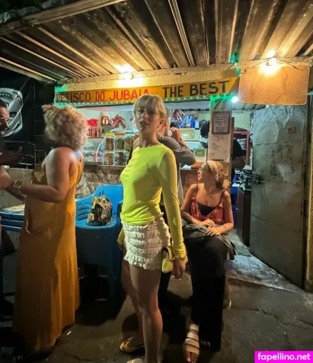 Izzipoopi OnlyFans Thumbnail #VQB9nXxMPB