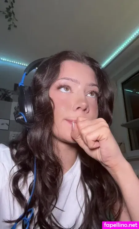 Izzlarissa OnlyFans Thumbnail #ZsUpaVX7DG