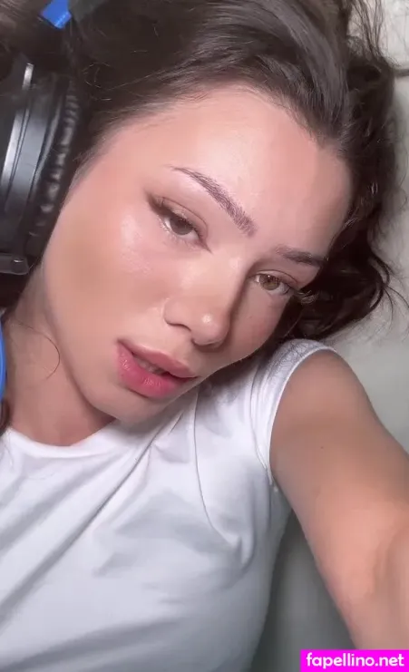 Izzlarissa OnlyFans Thumbnail #kFMoW4R1yj