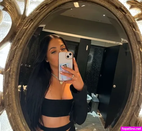 Izzy Barnes OnlyFans Thumbnail #QPSX0Xv4KP