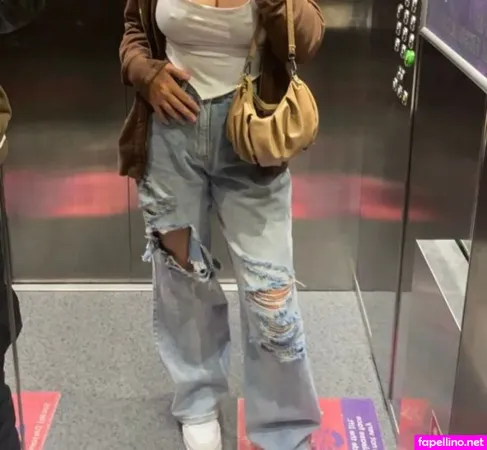 Izzy Barnes OnlyFans Thumbnail #T7yqH5PuVP