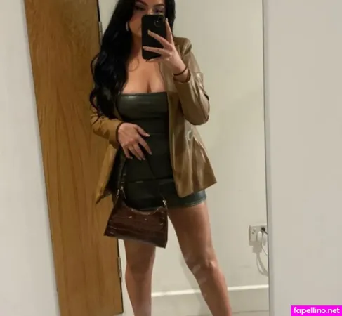 Izzy Barnes OnlyFans Thumbnail #ZgUC9rsb4n