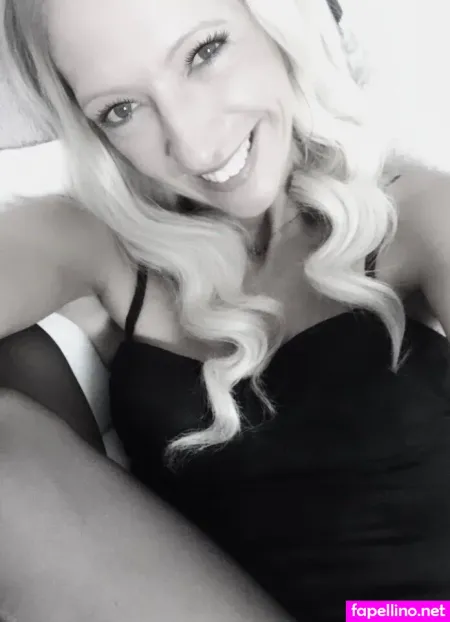 Izzy Cat OnlyFans Thumbnail #5vsmhrI2SI