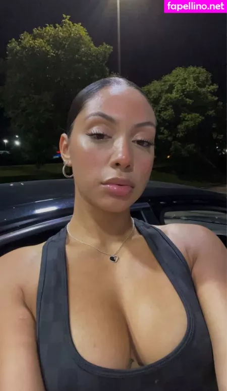 Izzy Clark OnlyFans Thumbnail #RtFowhEihq