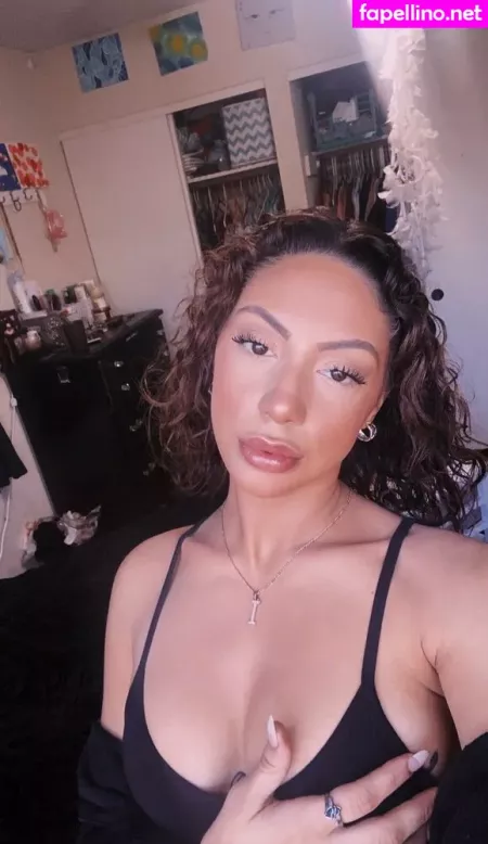 Izzy Clark OnlyFans Thumbnail #pXlpwONM83