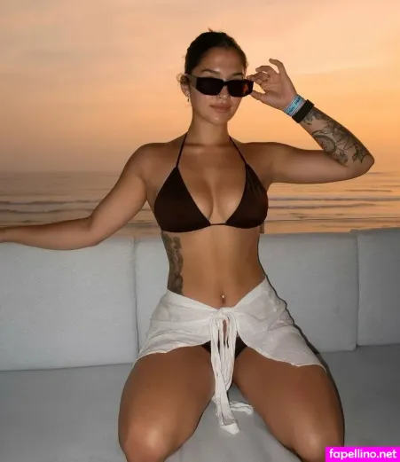 Izzy Flannery OnlyFans Thumbnail #eALXDwYKD1