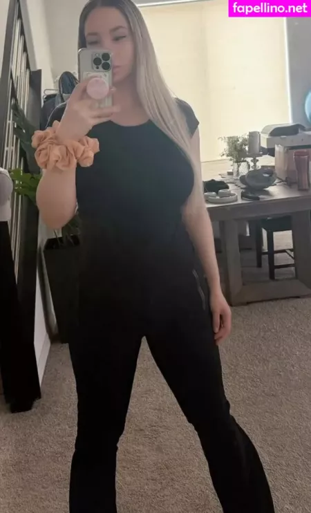 Izzy G 2 OnlyFans Thumbnail #I5uq5OwEOo