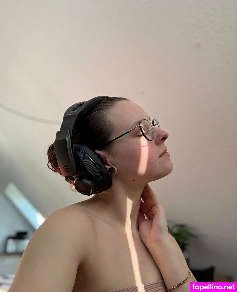 inked.izzy, izzy.inked.free Nude Leaked OnlyFans Photo #oDrEb2ZoBx