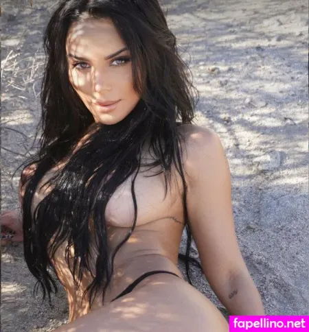 Izzy La Reina OnlyFans Thumbnail #kAo3pTnCCK