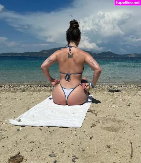 Izzy Lewis OnlyFans Thumbnail #4uPqMwEZKG