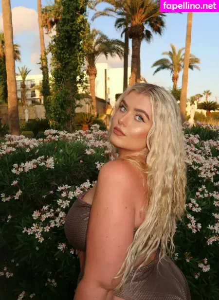 Izzy Nicholls OnlyFans Thumbnail #Pxz0IQKg2J