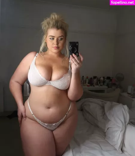 Izzy Nicholls OnlyFans Thumbnail #gxRpgtWD1q