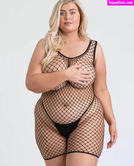 Izzy Nicholls OnlyFans Thumbnail #puRLVrqLbJ