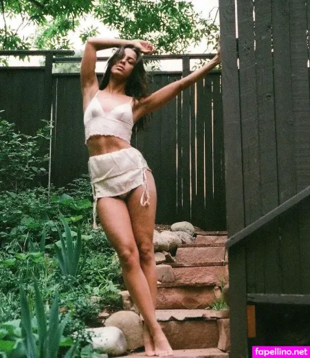 Izzy Rocha OnlyFans Thumbnail #UQKvhLvQ25