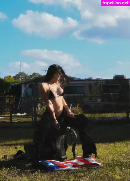 Izzy Svmmer OnlyFans Thumbnail #FGG0lVKJHn