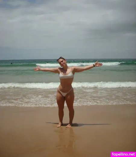 Izzy Swin OnlyFans Thumbnail #ydM0zLl9GS