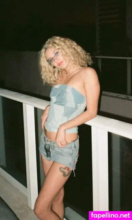 Izzyangel OnlyFans Thumbnail #b1AgFcITNM