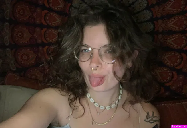 Izzybella Xoxoo OnlyFans Thumbnail #6cjzgRu67t