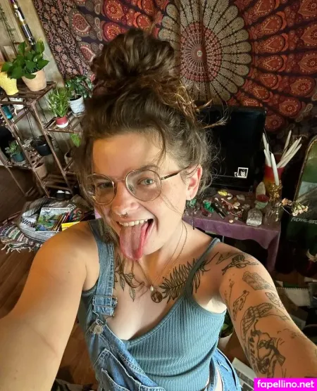 Izzybella Xoxoo OnlyFans Thumbnail #BIuGM6B1Zq