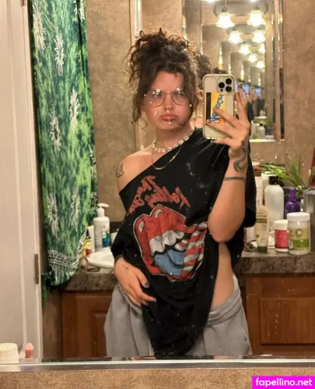Izzybella Xoxoo OnlyFans Thumbnail #PVNlRLqW4p