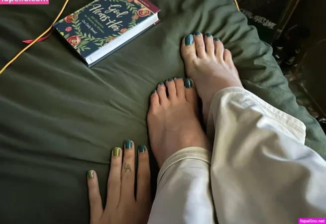 Izzybella Xoxoo OnlyFans Thumbnail #ox5zVxTV8R
