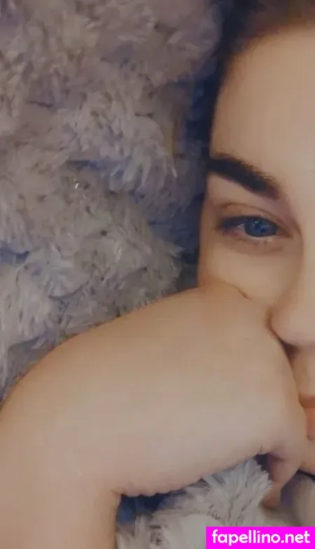 Izzybelle OnlyFans Thumbnail #jNzjg9BvrI