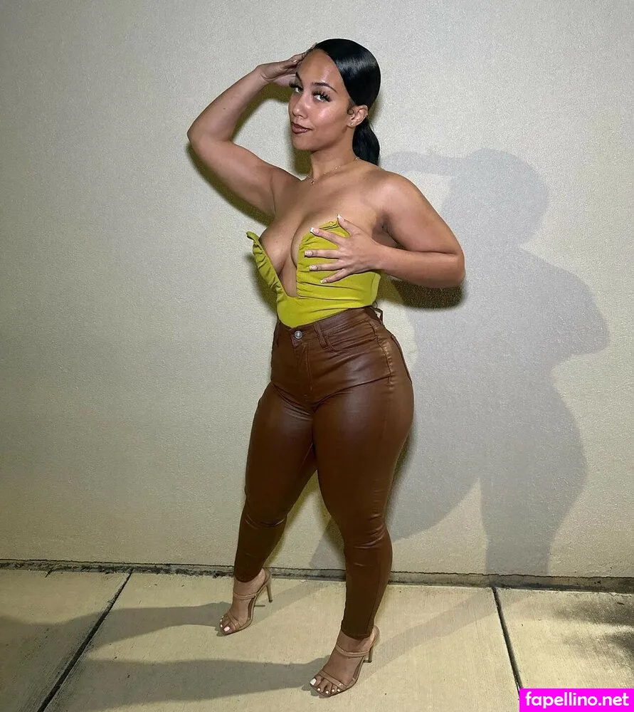 1119001785, everybodyhatespaigee, isabellajusticee, izzypaigee, lovejusticeeee Nude Leaked OnlyFans Photo #zRR5qm85Lz