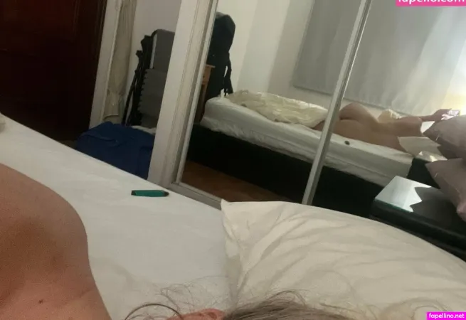 Izzypeaches21 OnlyFans Thumbnail #ECqfTmVVil