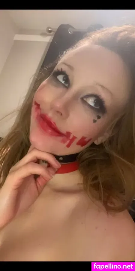 Izzypeaches21 OnlyFans Thumbnail #saP7q1cViW