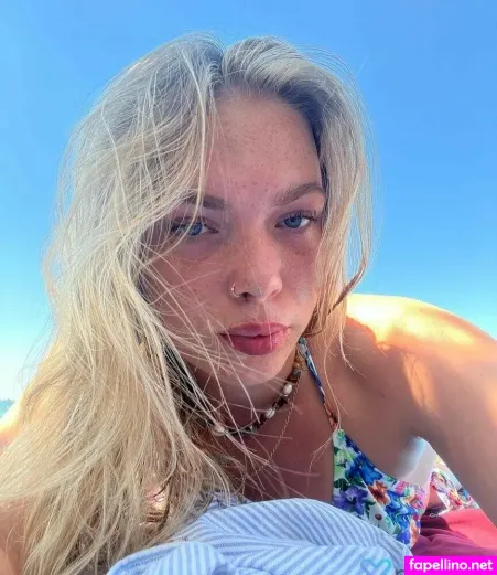 Izzyswin OnlyFans Thumbnail #Y5QjLCI9lb