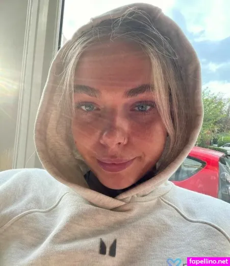 Izzyswin OnlyFans Thumbnail #x3HquKY94V