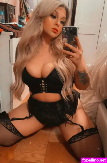 Izzywaifu OnlyFans Thumbnail #TkK2OCn4E5